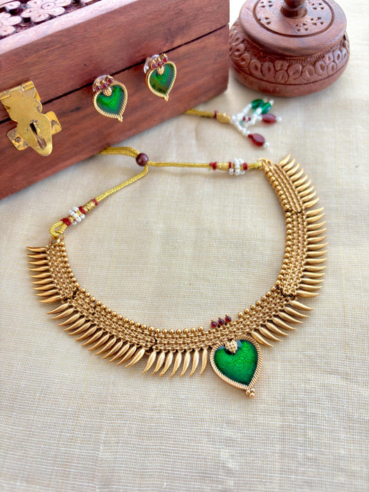 Mulla Mottu Mala with Green Palakka Pendant