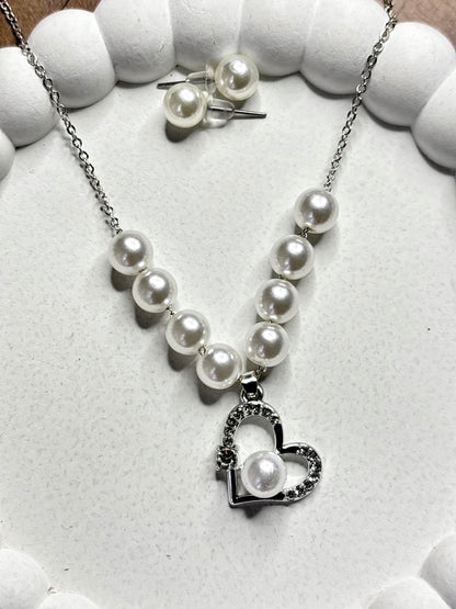 Pearl Heart Silver Necklace Set