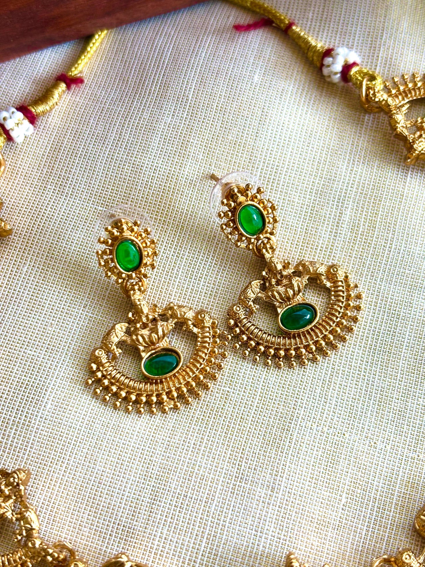 Gajavanthi Necklace Set