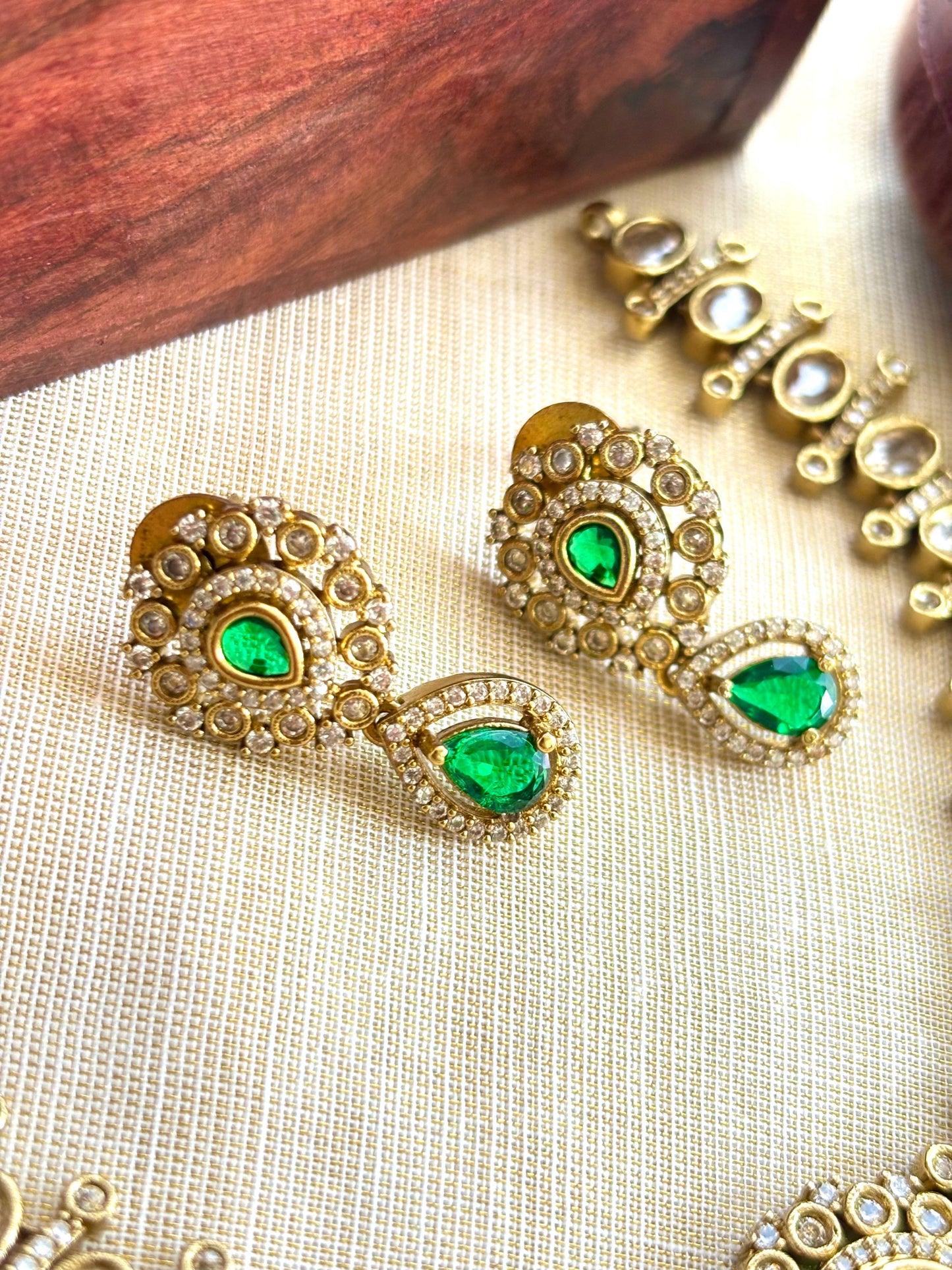 Emerald Stone Necklace